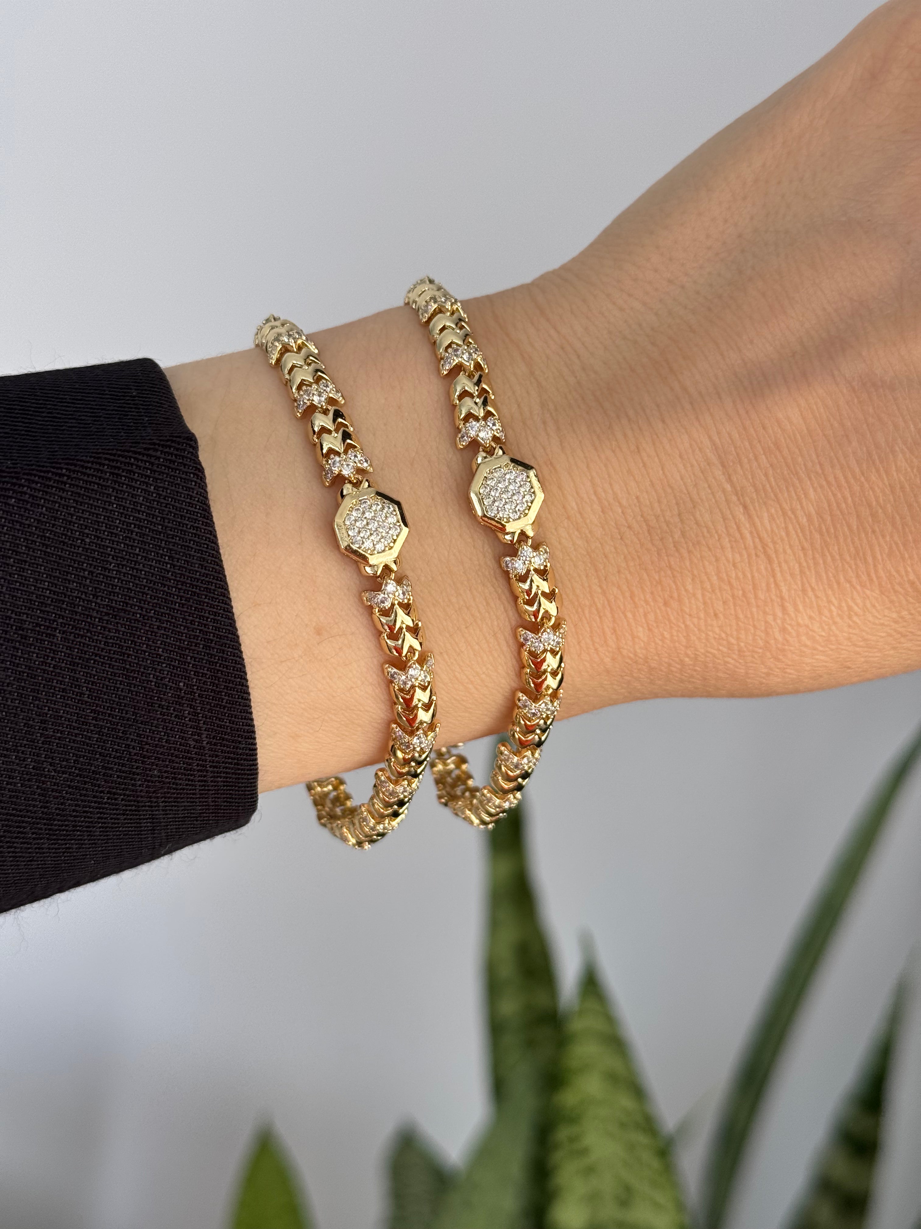 Xuping Sekizgen Zirkon Taşlı Bileklik