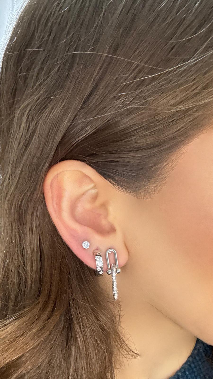 Çelik 3'lü Kanca ve Tektaşlı Küpe (Tek Kulak)